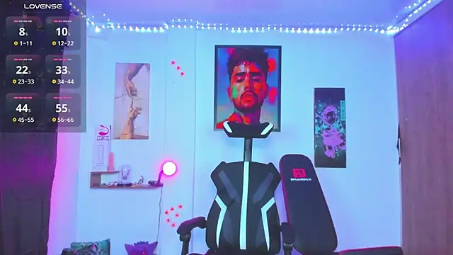 Snapshot of JordanRossie chatting on October 20, 11:16 pm JordanRossie online show from October 20, 11:16 pm