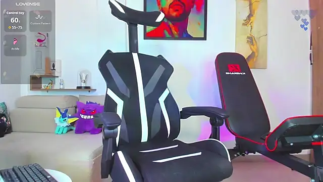 Snapshot of JordanRossie chatting on November 16, 4:45 pm JordanRossie online show from November 16, 4:45 pm