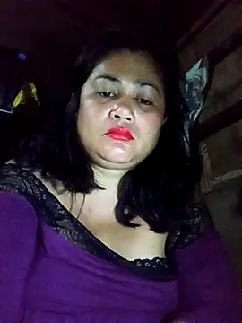 Snapshot of slutty_pinay12 chatting on October 24, 3:44 pm slutty pinay12 online show from October 24, 3:44 pm