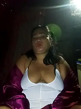 Snapshot of slutty_pinay12 chatting on October 26, 5:24 pm slutty pinay12 online show from October 26, 5:24 pm