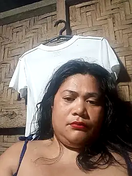 Snapshot of slutty_pinay12 chatting on December 3, 3:44 pm slutty pinay12 online show from December 3, 3:44 pm