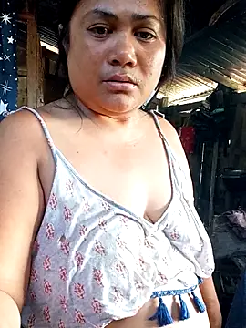 Snapshot of slutty_pinay12 chatting on November 18, 2:49 am slutty pinay12 online show from November 18, 2:49 am