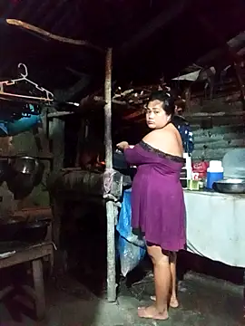 Snapshot of slutty_pinay12 chatting on November 15, 6:34 pm slutty pinay12 online show from November 15, 6:34 pm