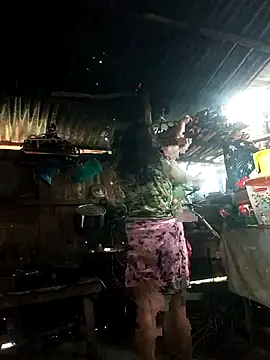 Snapshot of slutty_pinay12 chatting on November 14, 6:06 am slutty pinay12 online show from November 14, 6:06 am