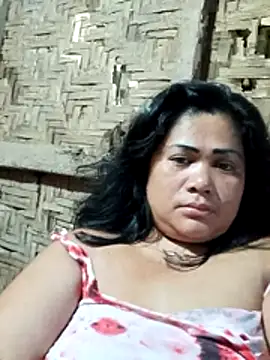 Snapshot of slutty_pinay12 chatting on November 11, 1:44 am slutty pinay12 online show from November 11, 1:44 am