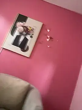 PrettyTiana  online show from December 4, 8:41 pm