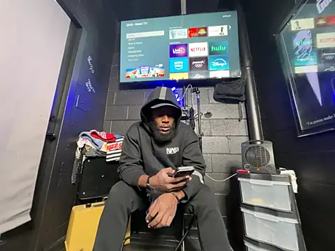 nymphoandthebeast69 online show from February 5, 11:55 pm