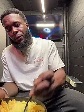 nymphoandthebeast69 online show from January 10, 9:32 pm