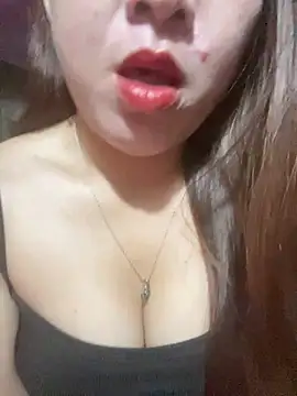 Luna-ass online show from April 14, 11:10 pm