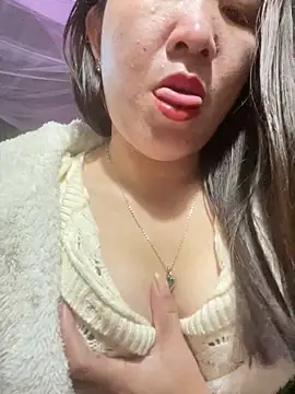 Luna-ass online show from November 27, 11:49 pm