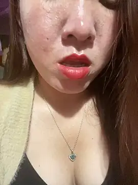 Snapshot of Luna-ass chatting on February 3, 1:27 am Luna-ass online show from February 3, 1:27 am