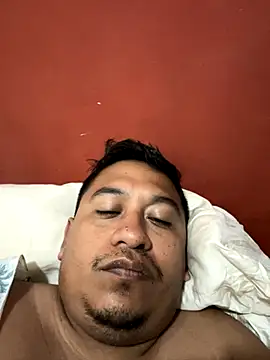 Snapshot of dannybs05 chatting on October 8, 2:51 pm dannybs05 online show from October 8, 2:51 pm