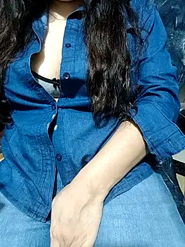 Snapshot of sassy_aly007 chatting on November 15, 6:56 pm sassy aly007 online show from November 15, 6:56 pm