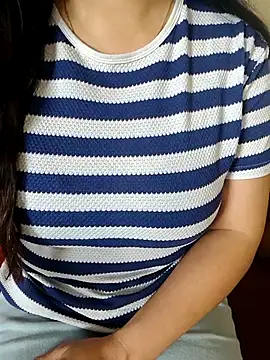 Snapshot of sassy_aly007 chatting on November 18, 6:17 am sassy aly007 online show from November 18, 6:17 am