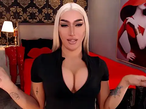 SmasherDuchess online show from March 11, 7:30 pm