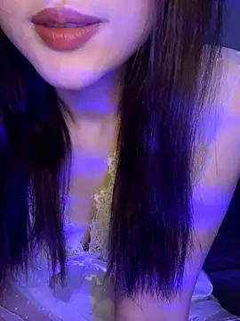 LenaZii online show from September 21, 6:18 am