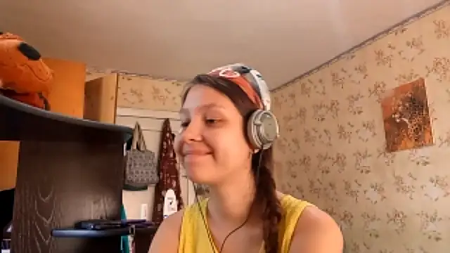 QutieDaSweet online show from September 27, 7:14 am