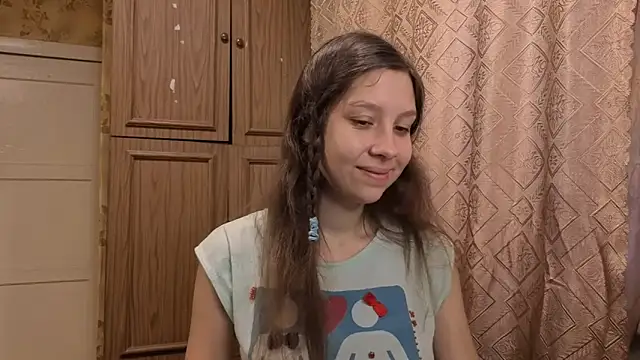 QutieDaSweet online show from November 5, 2:14 am