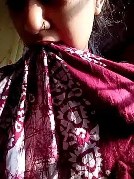 Snapshot of soni2005 chatting on February 11, 2:33 am soni2005 online show from February 11, 2:33 am