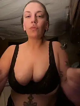 Snapshot of eggsma666 chatting on September 13, 10:15 am eggsma666 online show from September 13, 10:15 am