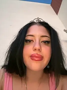 SexyNixy online show from October 31, 3:30 pm