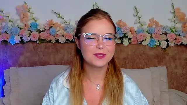 Lilith Bonheur online show from March 26, 1:31 pm