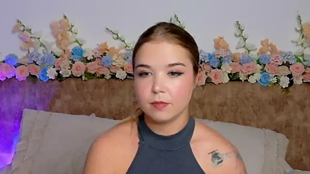 Lilith Bonheur online show from March 23, 1:11 pm