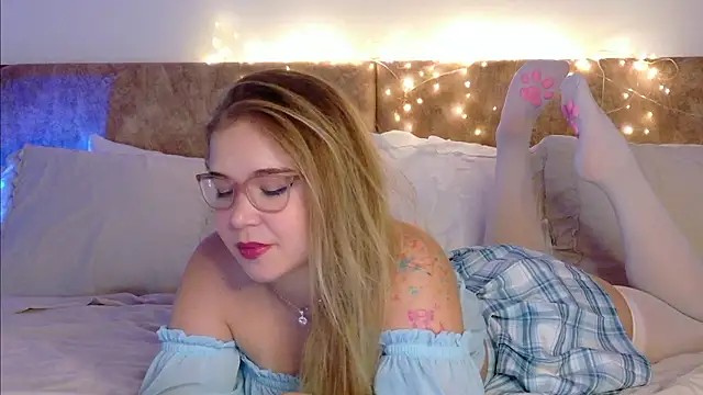 Lilith Bonheur online show from January 19, 2:10 pm