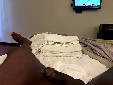 1HOEBOSS online show from October 4, 5:36 pm