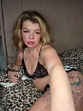 Just peaches not cream online show from December 5, 9:41 am