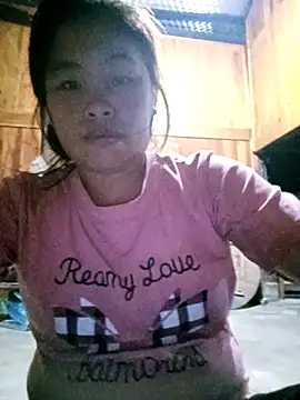 Luyen004 online show from March 20, 12:06 pm