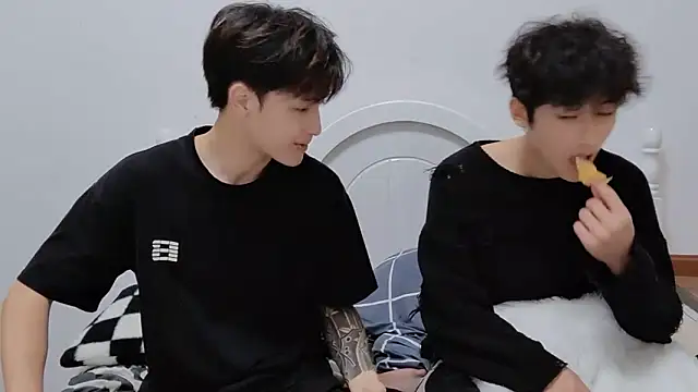 xiaoyi2563 online show from October 7, 2:07 pm