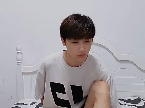 xiaoyi2563 online show from September 15, 12:38 pm