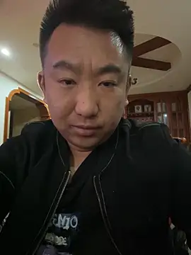 Snapshot of qeer098755 chatting on November 12, 9:57 am qeer098755 online show from November 12, 9:57 am