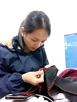 Snapshot of Na_xx chatting on February 12, 2:22 am Na xx online show from February 12, 2:22 am