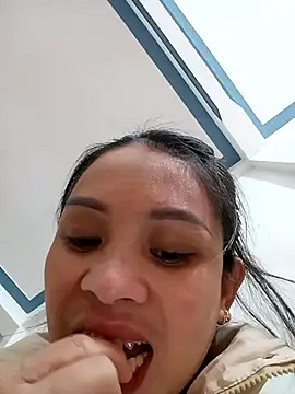 Snapshot of Na_xx chatting on February 15, 12:26 pm Na xx online show from February 15, 12:26 pm