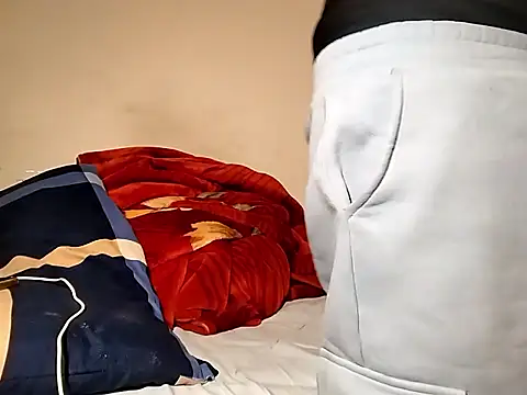 Kwasi-a online show from November 11, 6:25 pm