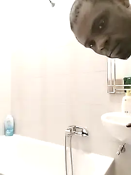 Kwasi-a online show from October 6, 4:19 pm