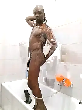 Kwasi-a online show from November 4, 6:44 pm