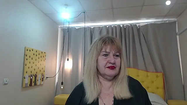 EmmaEllison online show from March 10, 7:12 am