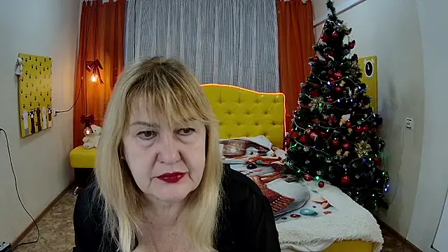 EmmaEllison online show from January 13, 7:12 am