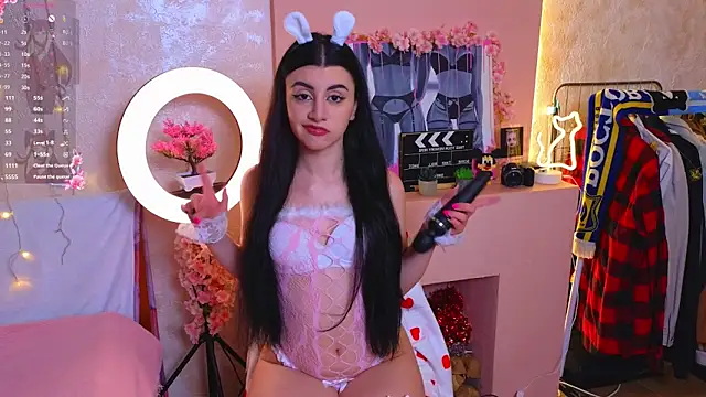 MelanieMooor online show from February 23, 5:02 pm