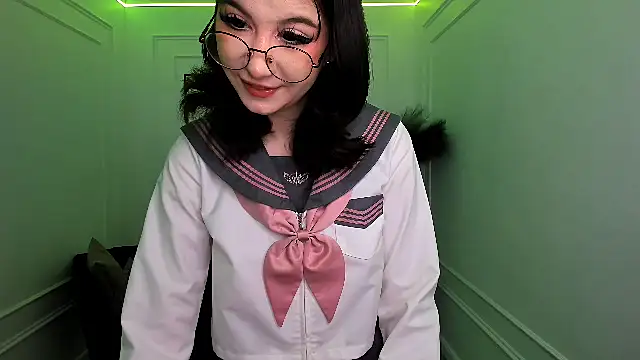 MeLLSawertyq online show from October 14, 7:47 pm