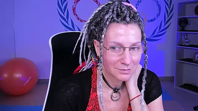 UmaSpace online show from September 30, 1:06 pm