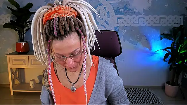 UmaSpace online show from February 3, 5:05 am