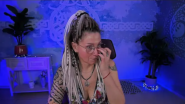 UmaSpace online show from May 8, 5:11 am