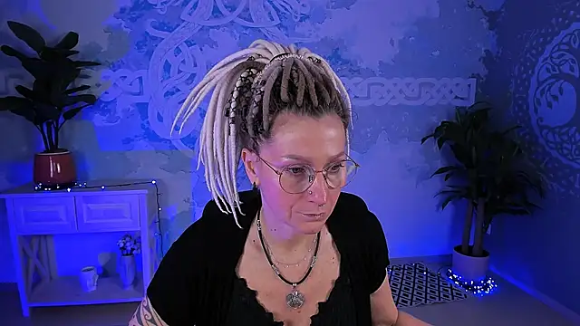 UmaSpace online show from April 28, 5:23 am