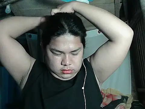 Huntrix2025 online show from April 13, 8:46 pm