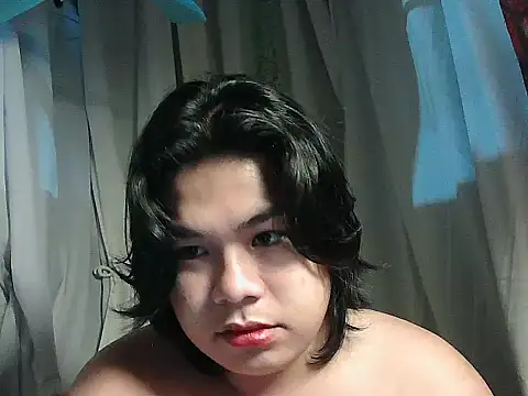 Huntrix2025 online show from February 9, 8:29 pm