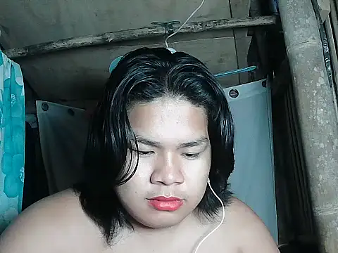 Snapshot of Huntrix2025 chatting on April 21, 9:54 pm Huntrix2025 online show from April 21, 9:54 pm